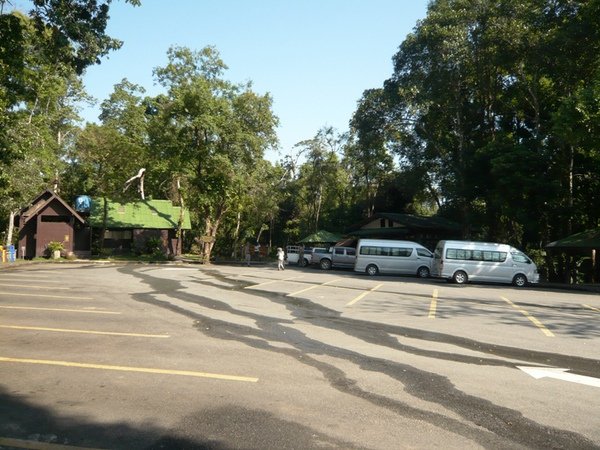 KYNP22國家公園辦事處停車場.JPG