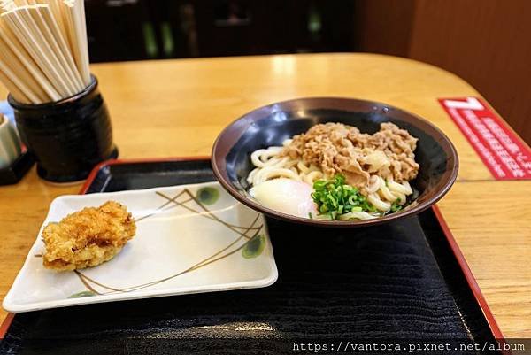 &lt;香川高松讚岐烏龍麵&gt; 坐落於熱鬧兵庫町商店街的 烏龍麵市場