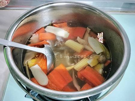 第一次料理味噌😋 味噌蕎麥湯麵🍜