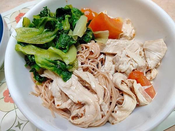有時來點口味重的料理🤤 麻油薑泥麵線🍝