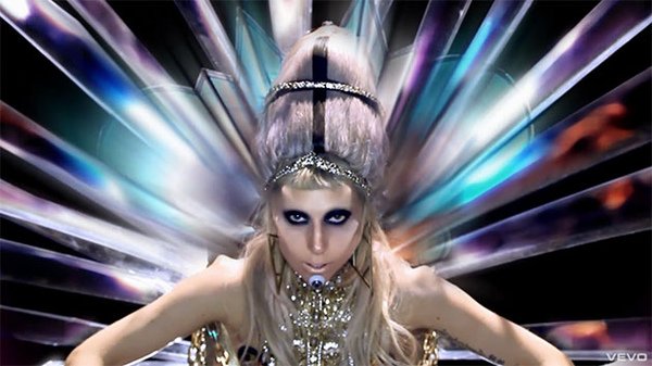 Lady gaga-born this way~