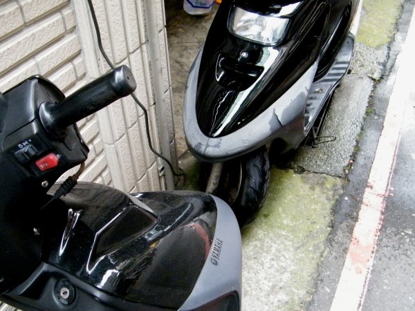 081124_F01.jpg