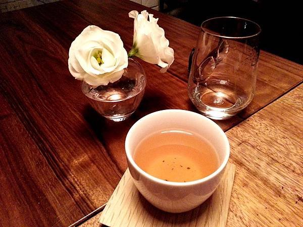 東方美人茶- L&apos;air Cafe.Neo Bistro-2013.3.19.jpg