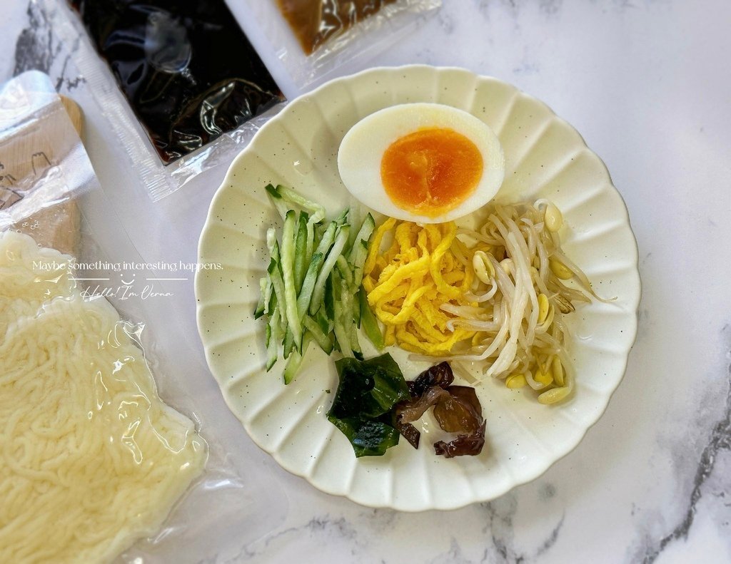 蔬味平生雙醬纖拌麵｜夏日輕食｜蒟蒻麵推薦｜蒟蒻麵料理｜蒟蒻麵食譜｜低醣飲食｜低醣食譜｜減醣餐｜低卡料理｜懶人料理｜全素拌麵｜蔬味平生評價｜雙醬纖拌麵好吃嗎