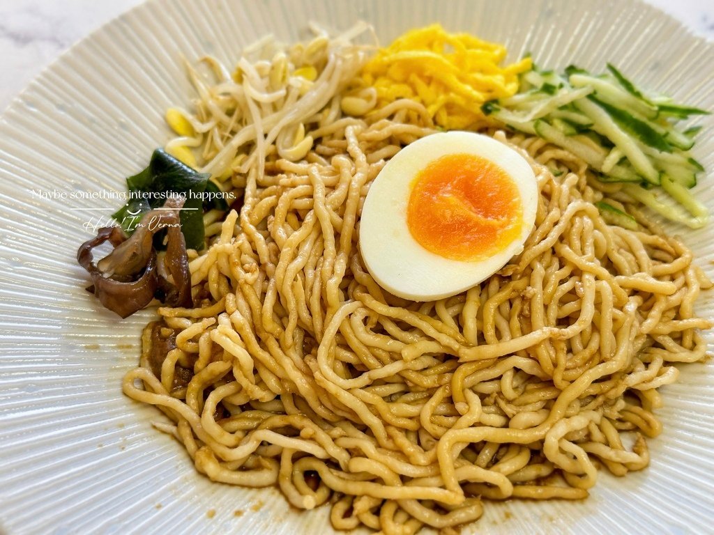 蔬味平生雙醬纖拌麵｜夏日輕食｜蒟蒻麵推薦｜蒟蒻麵料理｜蒟蒻麵食譜｜低醣飲食｜低醣食譜｜減醣餐｜低卡料理｜懶人料理｜全素拌麵｜蔬味平生評價｜雙醬纖拌麵好吃嗎