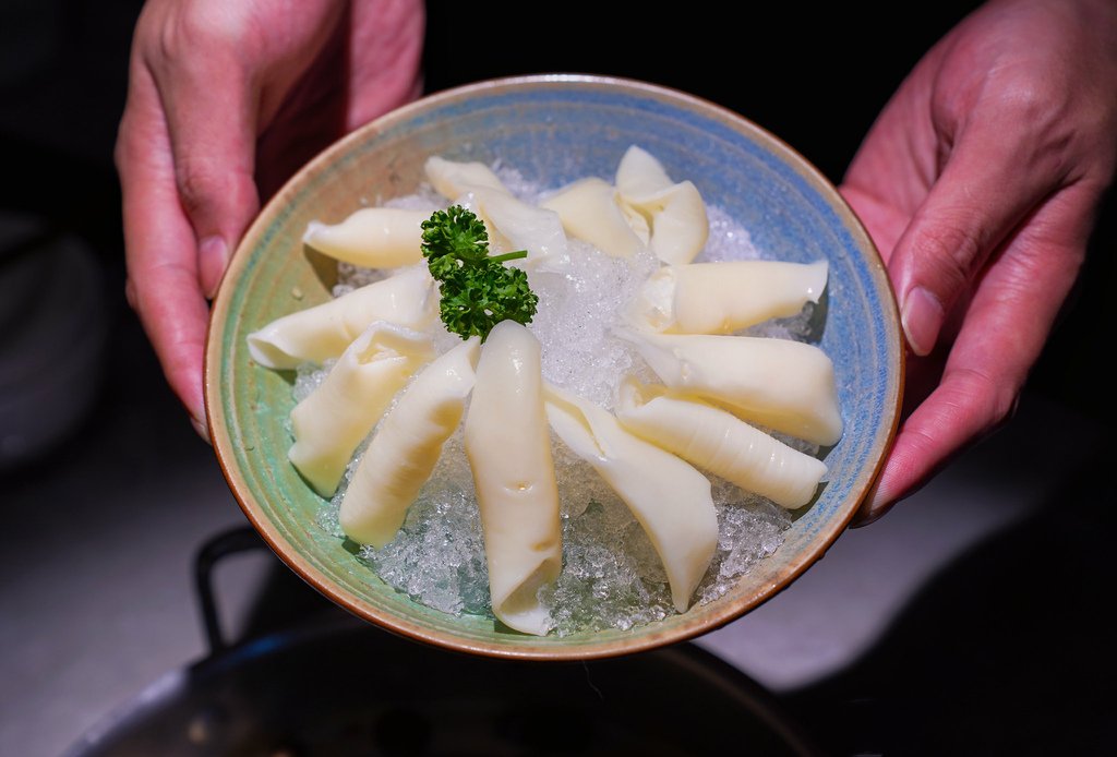 台北麻辣火鍋推薦｜【築間麻辣火鍋西門店】宵夜也可以爽吃麻辣火