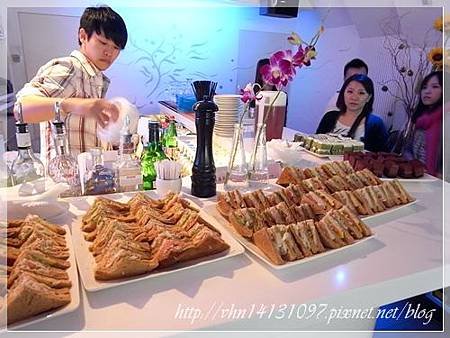 R1526106.JPG