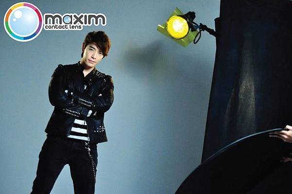 Maxim (1)