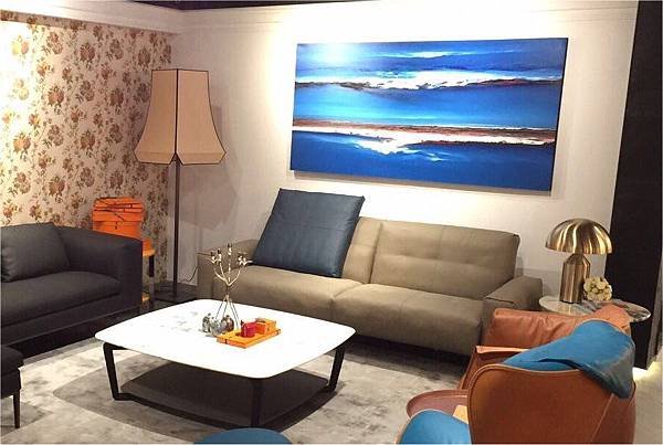 Rolf Benz 50 sofa (Victoria Worldwide Inc)