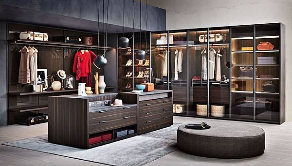 Molteni &amp; C (Victoria Worldwide) 7