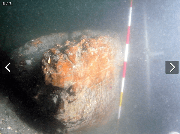 於鷹島海域發現的蒙古軍船木錨。.png