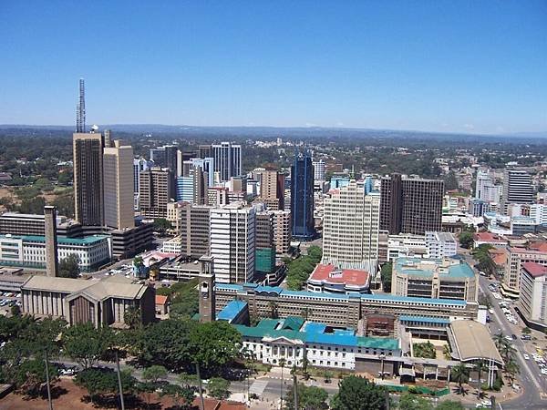 Kenya: Exploring the Wild Beau