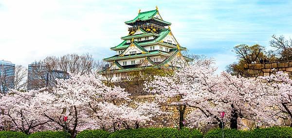 Osaka: Thành Phố Cổ Kính và Hi