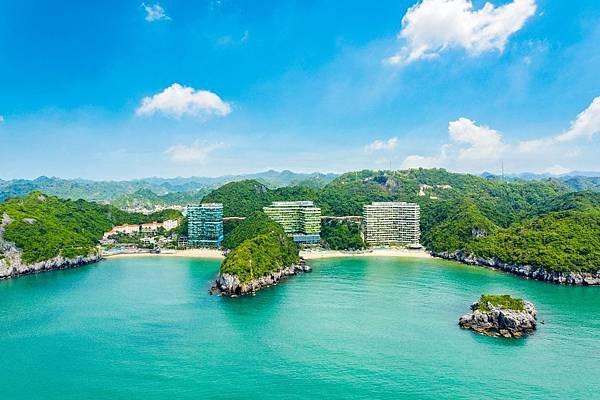 Cát Bà - Viên ngọc xanh giữa v