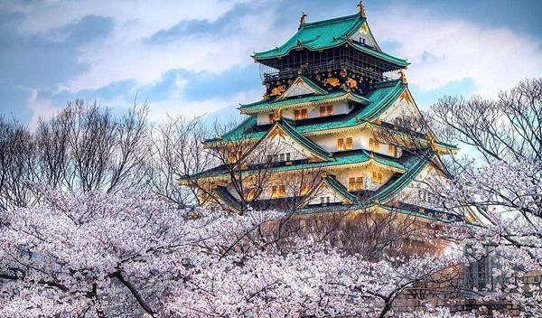 Lâu đài Osaka: Biểu tượng uy n