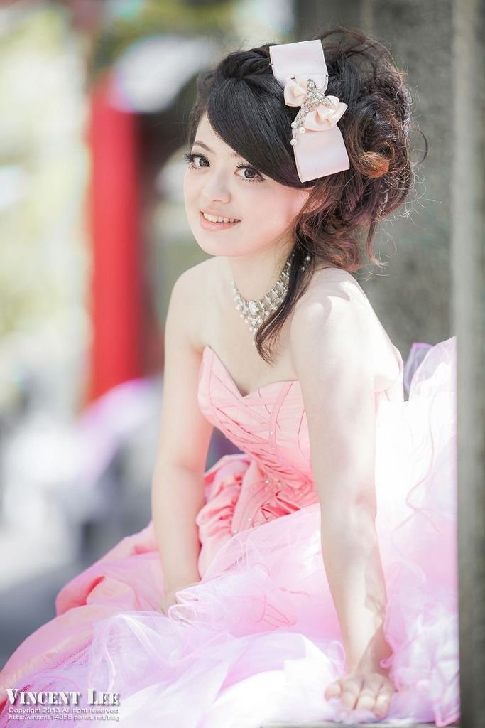 婚紗作品  Make-up: momo hair: apple MD: 巧喬 Photography: Vincent lee