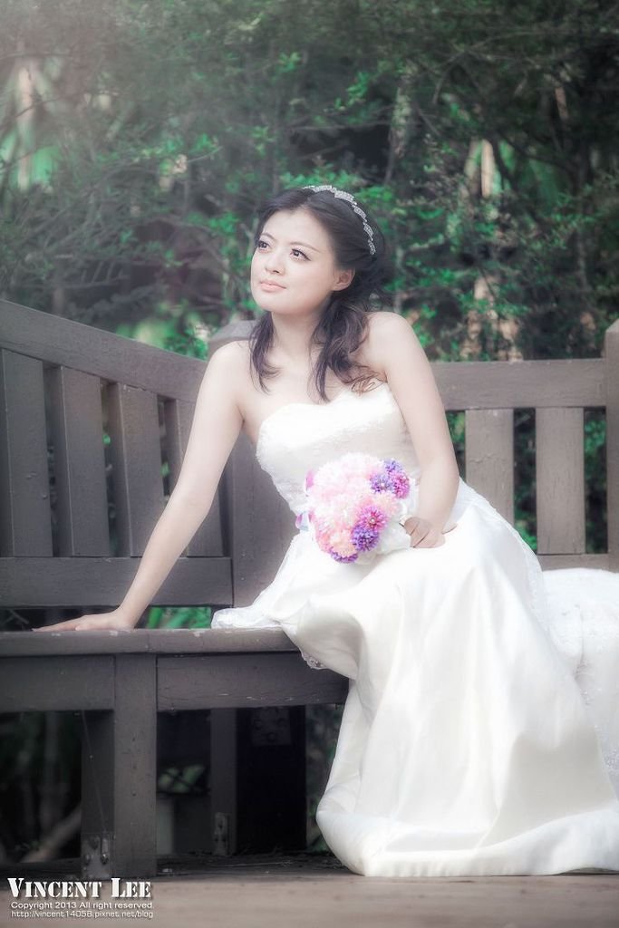 婚紗作品  Make-up: momo hair: apple MD: 巧喬 Photography: Vincent lee