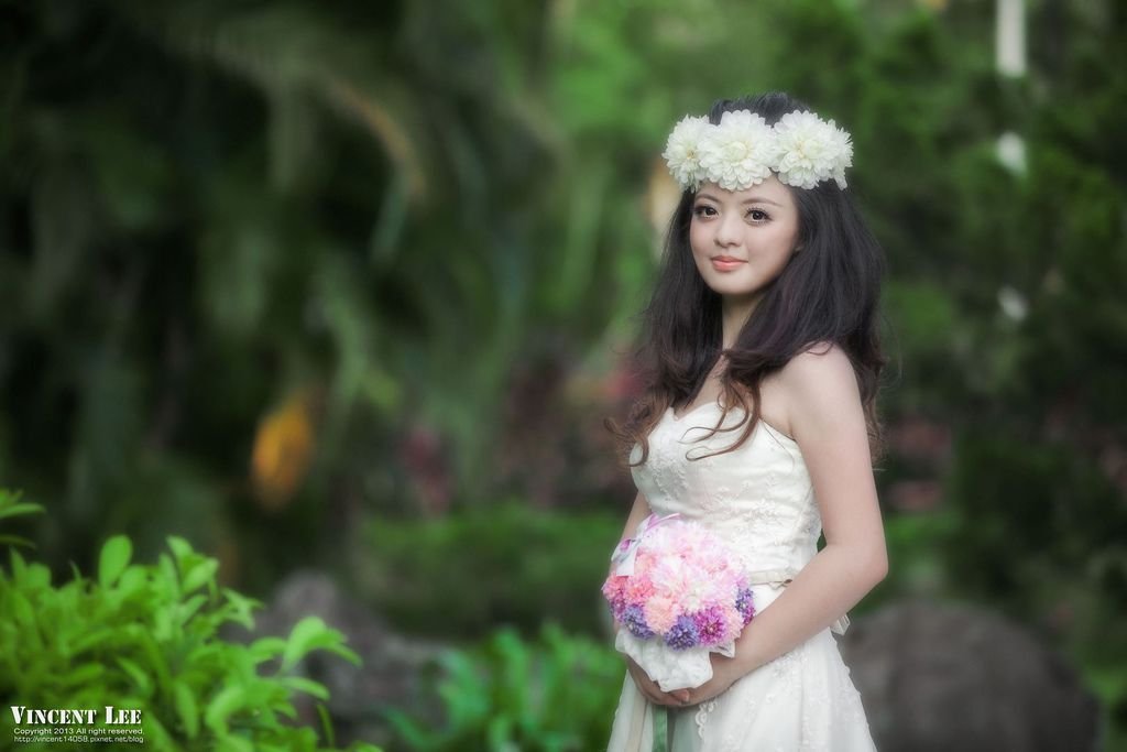 婚紗作品  Make-up: momo hair: apple MD: 巧喬 Photography: Vincent lee