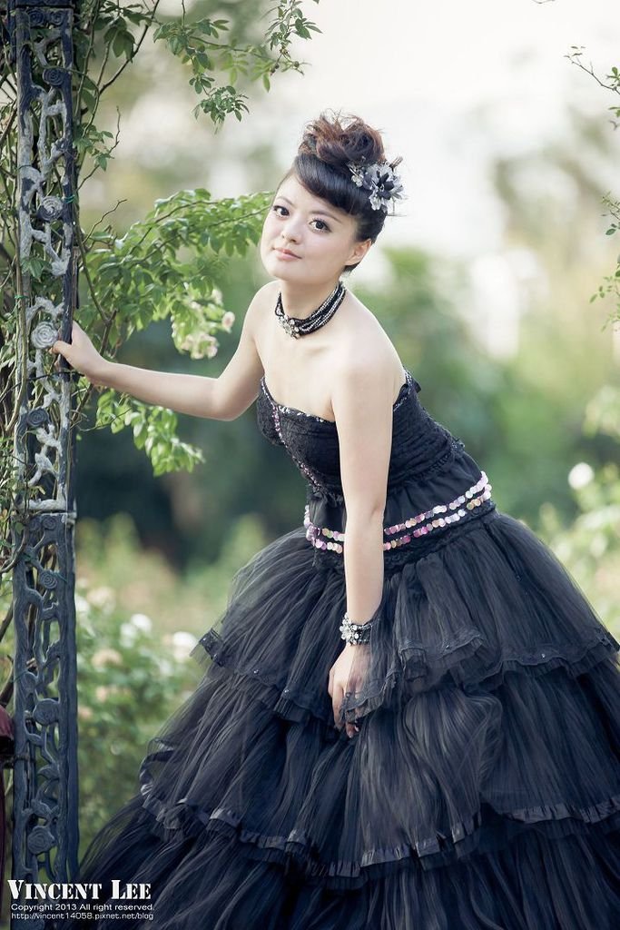 婚紗作品  Make-up: momo hair: apple MD: 巧喬 Photography: Vincent lee