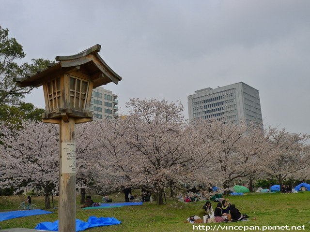 舞鶴公園的西側廣場