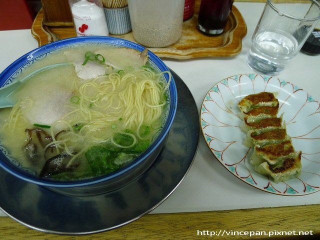 Shibaraku 拉麵一口餃