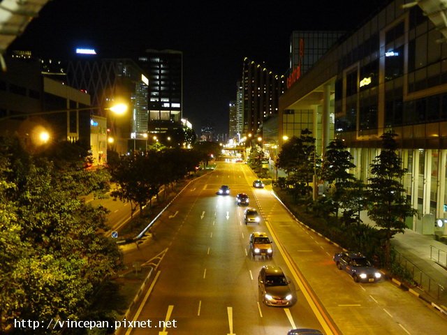 新加坡深夜的街景