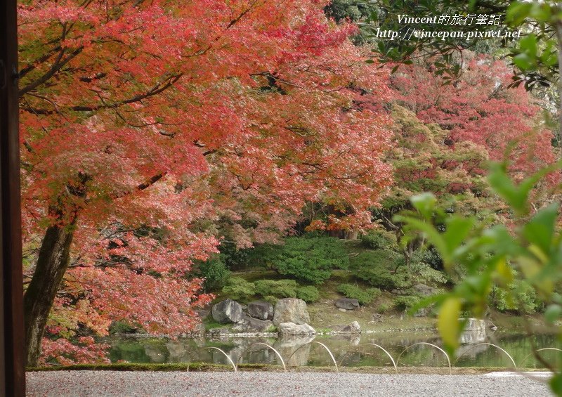 御庭口門 北池紅葉