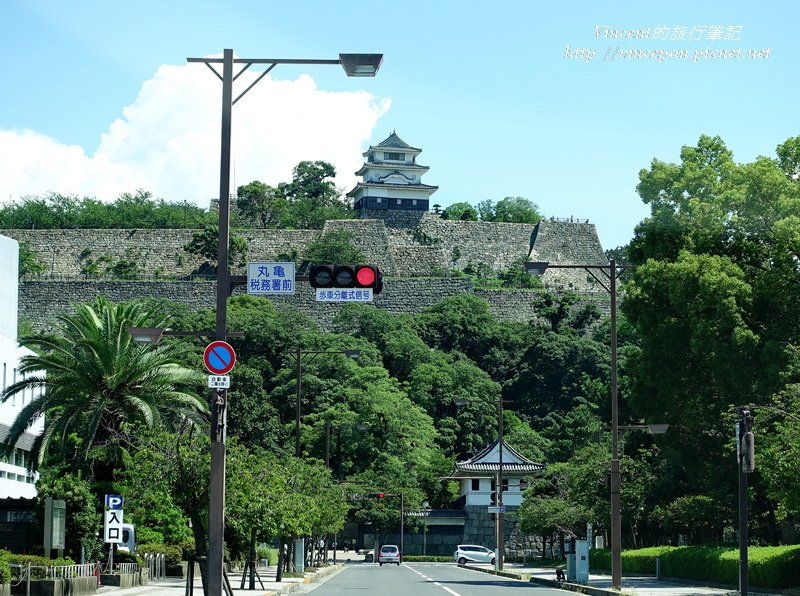 市區的丸龜城 天守