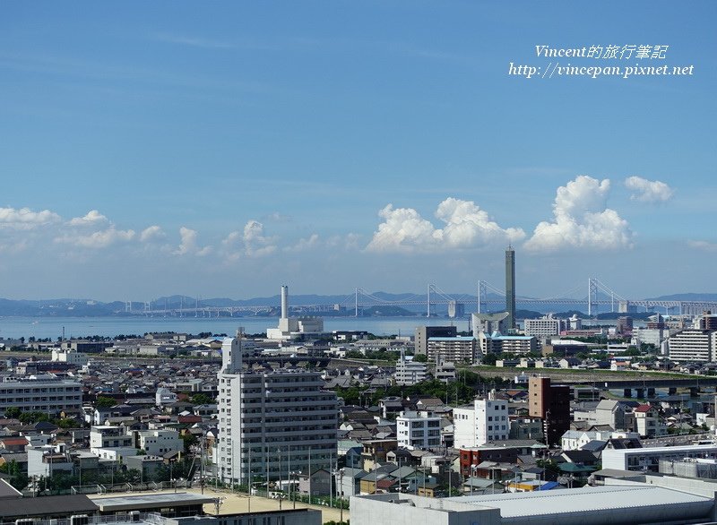 遠方的跨海大橋