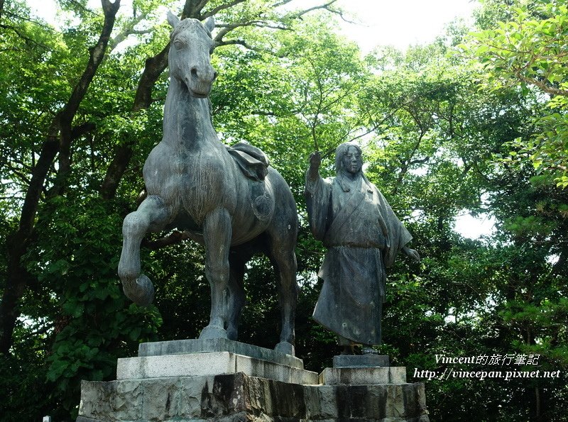 千代（見性院）銅像