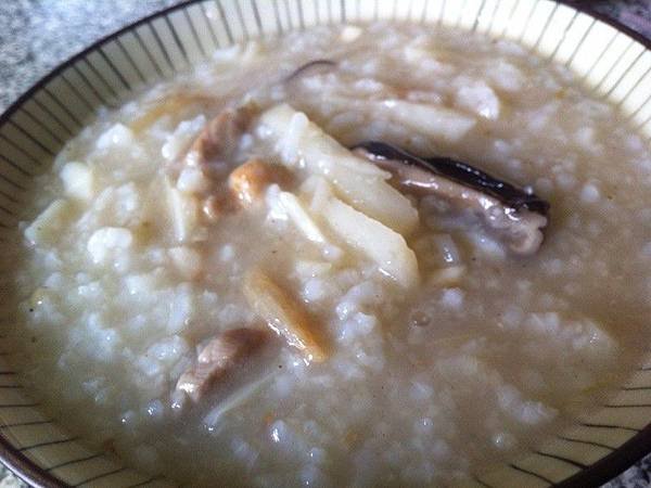 何首烏香菇粥.jpg