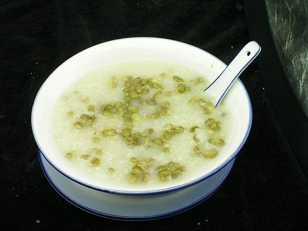 綠豆粥照顧腸胃、清爽好入口！.jpg