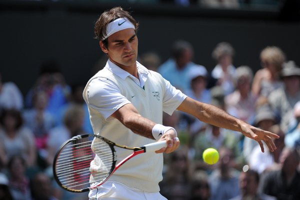b_09_federer_04_aeltc_m_hangst.jpg