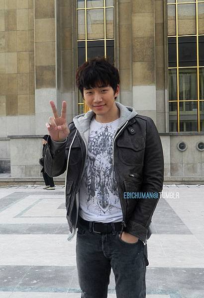 120209 Paris JH.jpg