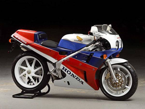 Honda-RC30-1994-FE41-01