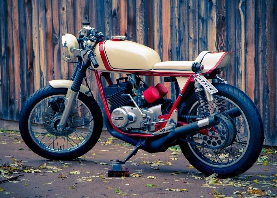 Suzuki GT250 Cafe Racer