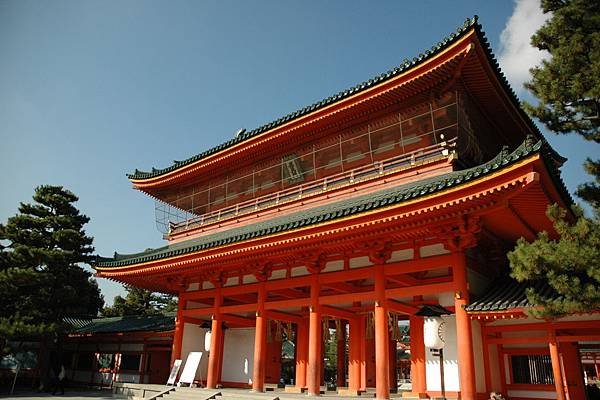 Heian-jingu_Shrine02.jpg