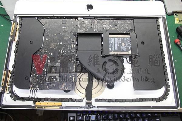 iMac 21吋 A1418  (9).jpg