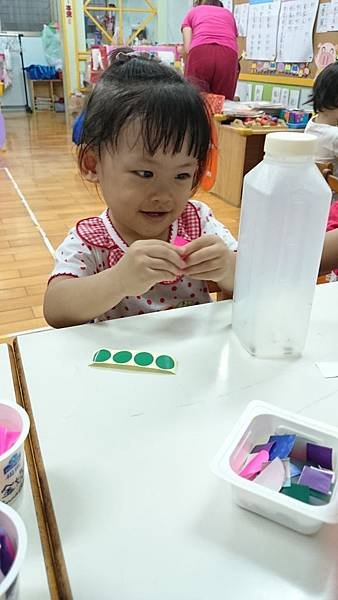 103.07.25Mina幼兒園生活 (3).JPG