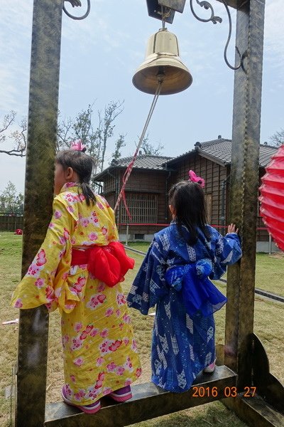 2016-03-27烏山頭八田與一穿和服 (60).JPG