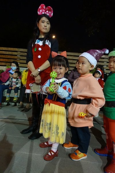 105.12.23舞動愛繽紛聖誕之夜-傑尼爾幼兒園 (13).JPG