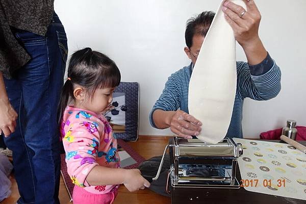 106.01.31親子體驗作麵麵-久幸製麵所 (52).JPG