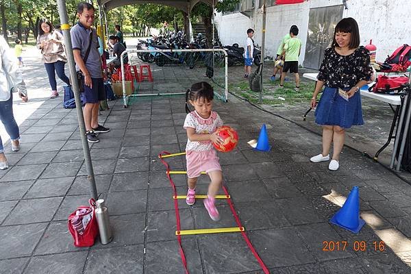 106.09.16南區體育園區體育之心 (28).JPG