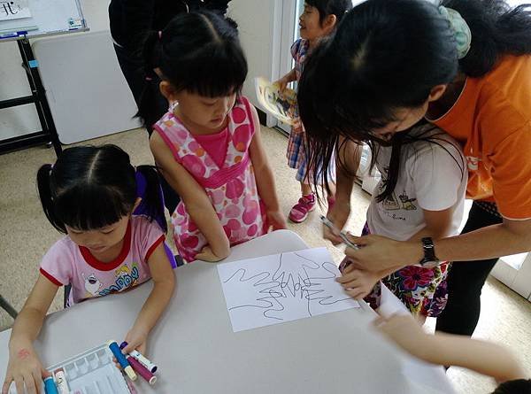 106.09.03兒童生命成長課程  (21).jpg