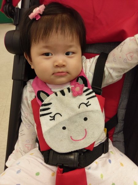 1071010朵拉人生中第一雙學步鞋. (13)_調整大小.jpg