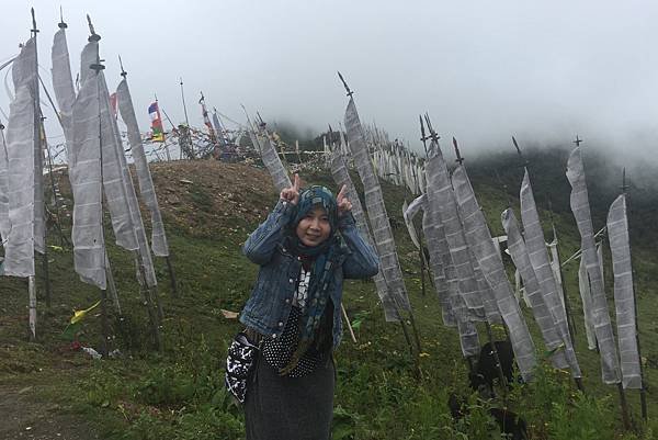 1040827-10Chele La Pass.JPG