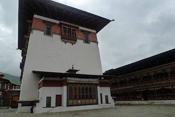 1040827-29Rinpung Dzong.JPG
