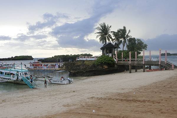 1051020-1Cagban Jetty Port.JPG