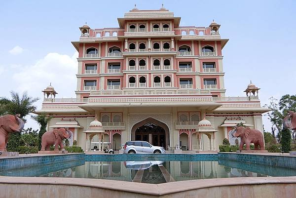 1070618-65 INDANA PALACE JAIPUR.JPG