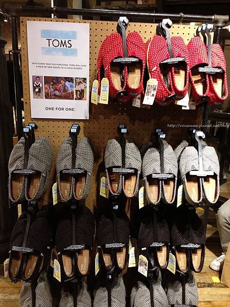 Toms